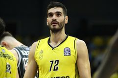 Μαντζούκας: «Να παίξουμε καλά με την Πόρτο και να ξεχάσουμε γρήγορα την κακή μας εμφάνιση στη Ρόδο»