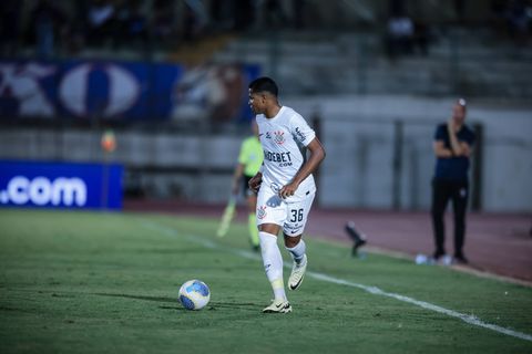 «Ο Ολυμπιακός κοιτάζει τον Γουέσλι της Αλ Νασρ»