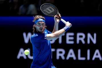 Τσιτσιπάς: «Πονάει η ήττα, αλλά χαίρομαι που επέστρεψα»