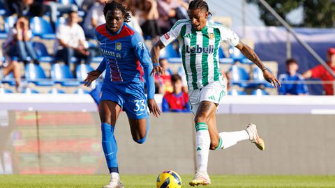 Όσο δεν κλείνει στην Μπενφίκα ο Αντρέ Λουίζ, άλλο τόσο θα παραμένει «ζωντανό» το θέμα του!