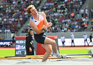 Σπουδαία μονομαχία Καραλή - Νίλσεν στο Fly Athens Indoor 2026