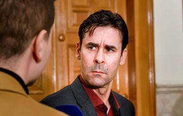 Ο Τσιάρτας απάντησε στη μητέρα και την αδερφή του: «Η Ελλάδα ανήκει στους Έλληνες»