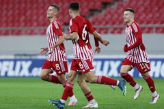 Το «αύριο» του Ολυμπιακού στο Καραϊσκάκης - Κάνουν... παρέλαση οι ατζέντηδες