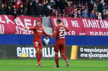 Η ΑΕΛ μείωσε σε 1-2 με τον Γκαράτε μετά το δοκάρι του Φακούντο Πέρεζ