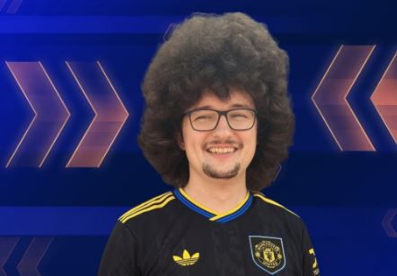 Το κούρεμα του viral οπαδού της Γιουνάιτεντ απέχει... μόλις μία νίκη