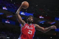 Οι Σίξερς με 42 πόντους του Εμπίντ και 20 ασίστ του Χάρντεν νίκησαν στην Ιντιάνα (vid)