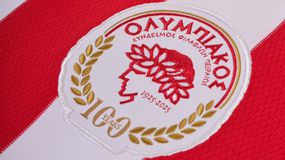 Αποκαλύφθηκε: Αυτή είναι η συλλεκτική επετειακή φανέλα του Ολυμπιακού!