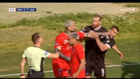 Χαμός στο Πανιώνιος - Καλαμάτα: Ο Κολοβός χτύπησε τον Μάντζη και αποβλήθηκε