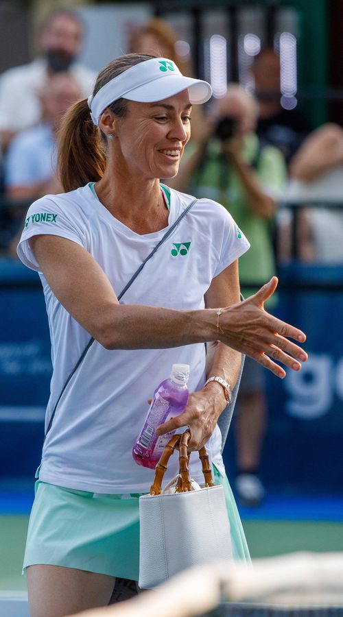 Η Μαρτίνα Χίνγκις στην Αθήνα: Η θρυλική Νο.1 που άλλαξε το τένις βρέθηκε στην Αθηναϊκή Ριβιέρα (vid)