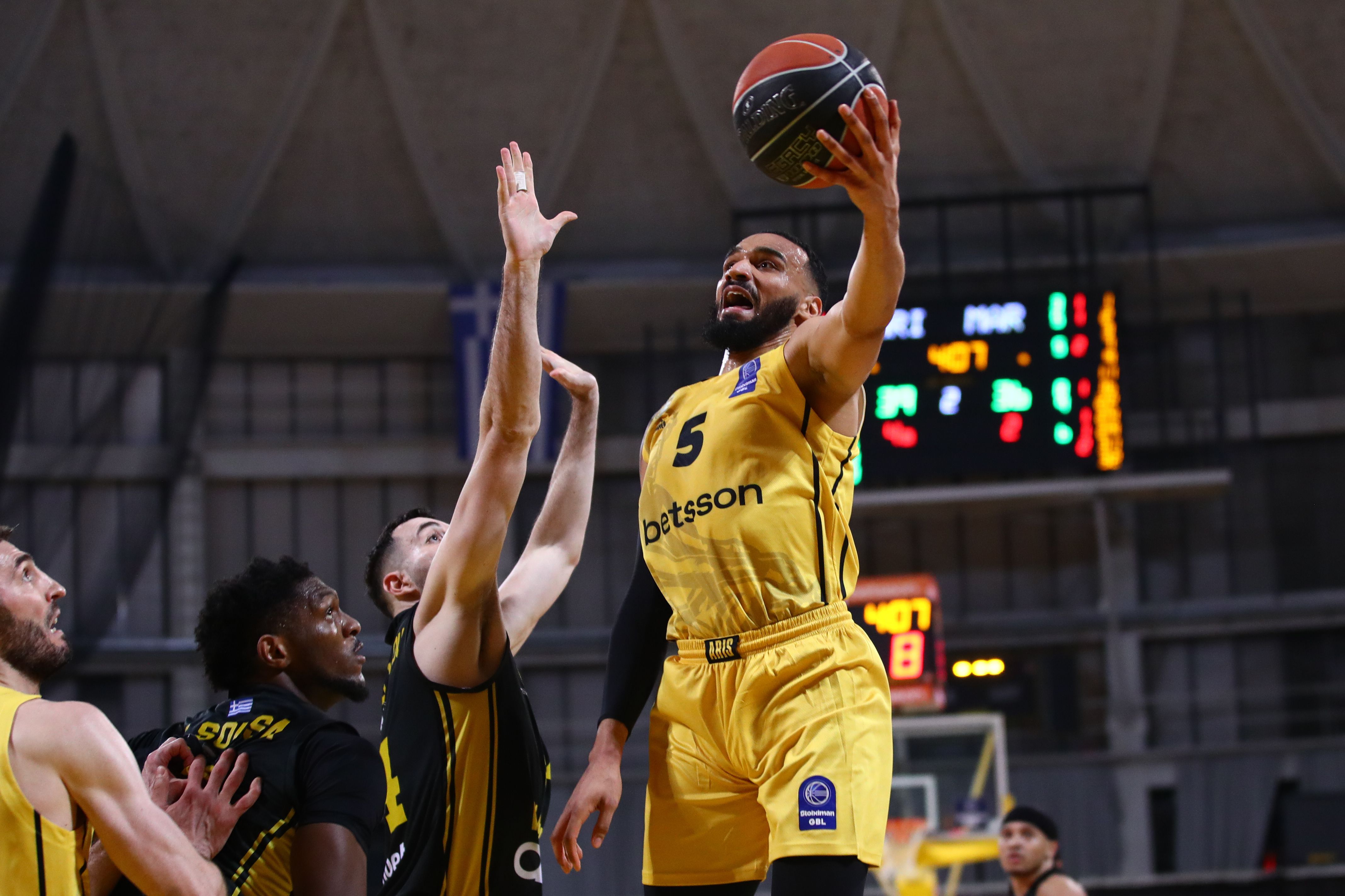 Αμίν Νουά στο Sportal.gr: «Είμαι ευτυχισμένος στον Άρη Betsson, τιμή μου η Εθνική Γαλλίας» (vids)