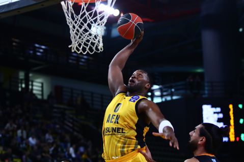 Ασταμάτητη η ΑΕΚ: Νέα παράσταση, 9η σερί νίκη και… κατηφόρα για τον Προμηθέα