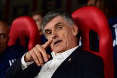 Γιατί τους πήρε όλους ο Μεντιλίμπαρ στην αποστολή με τον ΠΑΟΚ