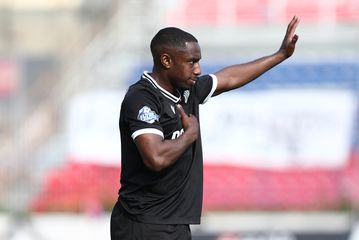 Καλαμάτα is back: Νίκη στη Νέα Σμύρνη και άνοδος για τη «Μαύρη Θύελλα»