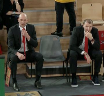 Άδεια η καρέκλα του Σπανούλη στον πάγκο της Μονακό κόντρα στη Σολέ (pic)