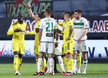 Τα... χούγια του Καμαρά!