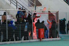 Το βίντεο των επεισοδίων στον Βόλο - Απούσα η αστυνομία (vid + gallery)