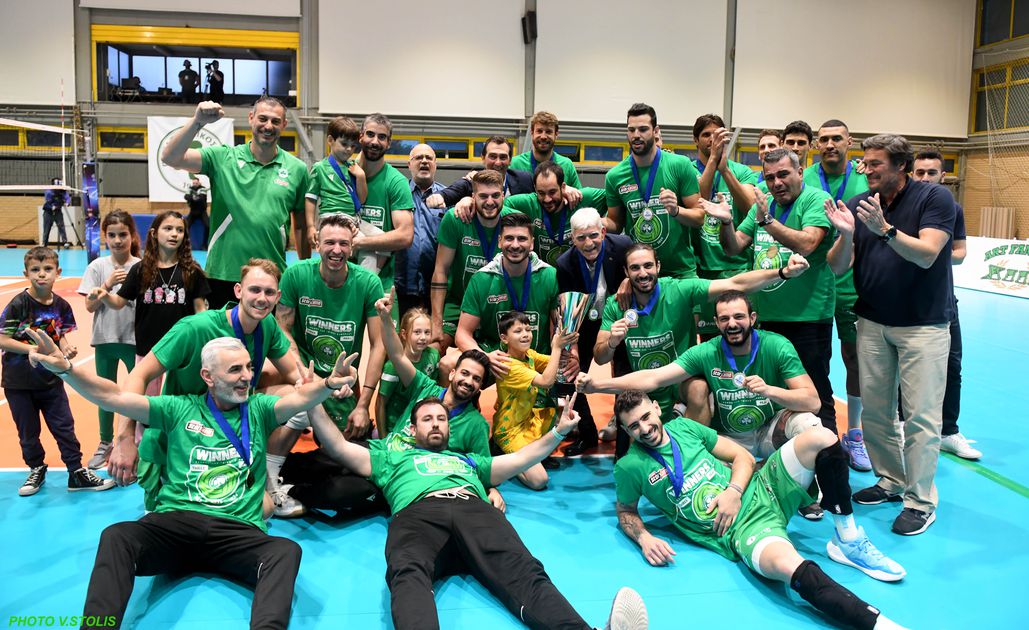 Panathinaikos: Won both sets against PAOK and won the League Cup
