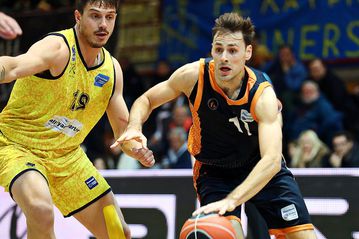 Ο Τζορτζ Πάπας βρήκε το χέρι του και ήταν αλάνθαστος από τα 6,75! (vid)