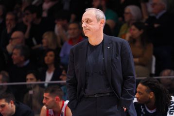Απογοητευμένος ο Μεσίνα με την κατάσταση της Αρμάνι: «Είμαστε λυπημένοι, δεν είναι κάτι που θα αλλάξει σύντομα»