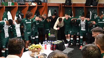 Η πωρωτική ομιλία του Βιτόρια και οι έντονες αντιδράσεις του στο ντέρμπι με την ΑΕΚ (vid)