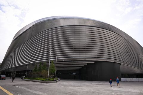 Με κλειστή οροφή θα γίνει το Ρεάλ - Μπάγερν, παράπονα από τους Βαυαρούς