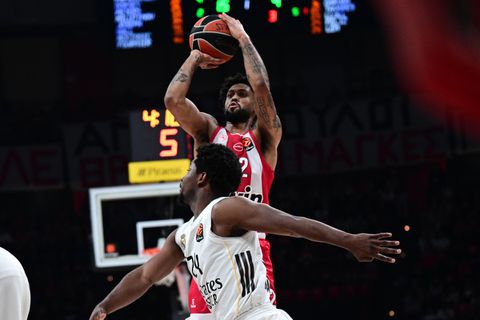 «Καυτός» Ντόρσεϊ στο πρώτο δεκάλεπτο - Έκανε πάρτι από τα 6.75