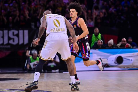 ΕΡΥΘΡΟΣ ΑΣΤΕΡΑΣ - ΠΑΡΙ