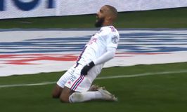 Η ανατροπή της χρονιάς από τη Λιόν: Από 1-4 το έκανε 5-4 με καρέ του Λακαζέτ!