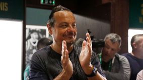 Επικό μπουγέλο στα αποδυτήρια σε Αταμάν, Οσμάν και η καταπράσινη selfie (vid+pics)