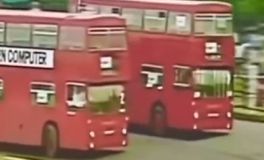 Ποια F1; Ο αγώνας με τα διώροφα λεωφορεία είναι ό,τι καλύτερο (vid)