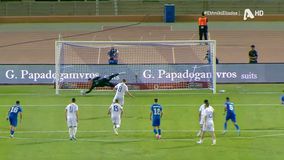 Φοβερός Μανδάς - Απέκρουσε εκπληκτικά πέναλτι και είχε και δεύτερη απάντηση! (vid)