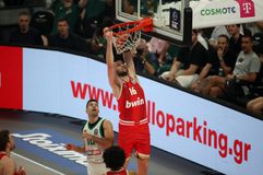 Η αναβολή του Game 3 ευεργέτησε τον Ολυμπιακό!