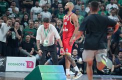 Παναθηναϊκός: «Παραδειγματική τιμωρία του Φουρνιέ για τις χυδαίες χειρονομίες»