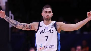 Τολιόπουλος: «Ανυπομονώ να φορέσω τη φανέλα του Παναθηναϊκού και να ζήσω την ατμόσφαιρα του ΟΑΚΑ»