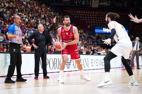Ανανέωσε με την Αρμάνι Μιλάνο ο Ρίτσι