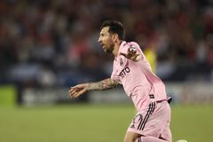 Η μαγική ασίστ, ο «κεραυνός» έξω από την περιοχή και το απίθανο φάουλ: Το νέο σόου του Μέσι κόντρα στη Ντάλας (vids)