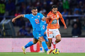 Προπονητής Κρουζ Αζούλ: «Περιμένουμε να φύγει ο Γιακουμάκης»