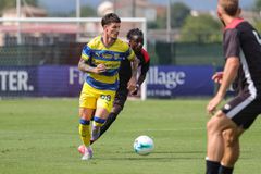 Πλησιάζει στην Αϊντχόφεν ο Ντένις Μαν που έχει δείξει ενδιαφέρον ο Ολυμπιακός