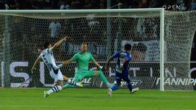 Ο Παβλένκα σταμάτησε δύο φορές τους παίκτες της Βόλφσμπεργκερ (vids)