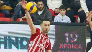 Τέλος ο Κουμεντάκης από τον Ολυμπιακό - Τετραετής αποκλεισμός για απαγορευμένες ουσίες