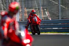 Οι αναβάτες της Ducati διέκοψαν τις διακοπές τους για να μελετήσουν τη νέα πίστα στην Ουγγαρία