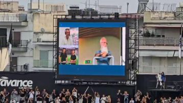 Εκκωφαντική αποθέωση για τον Ιβάν Σαββίδη στην Τούμπα