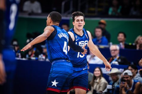 Τα μάτια στον στόχο: Η Team USA μετράει αντίστροφα για τον ημιτελικό με την Γερμανία (vids)