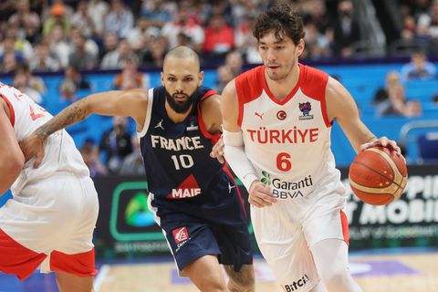 Το σχόλιο της EuroLeague για τις μεταγραφές Ολυμπιακού και Παναθηναϊκού και το... φρέντο καπουτσίνο!