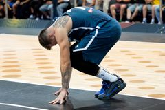 Για πόσο θα αντέχει ο «Άτλας» της Σλοβενίας κόντρα στα... θηρία;