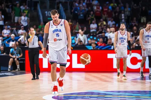 Οι Σέρβοι… ξέχασαν το μπάσκετ! (vid)