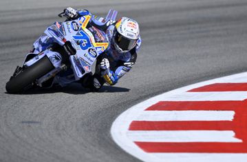 Ο Άλεξ Μάρκεθ θριάμβευσε στην Καταλονία και ανέβαλε τη στέψη του αδελφού του