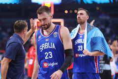 Σέρβος σχολιαστής μεταφέρθηκε εσπευσμένα με ασθενοφόρο στο νοσοκομείο μετά το φινάλε του Σερβία - Φινλανδία