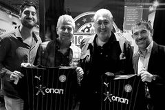 Ο Μπούσης συναντήθηκε με τους Καραγκούνη και Κλόπα στο Σικάγο - Το δώρο που τους έκανε