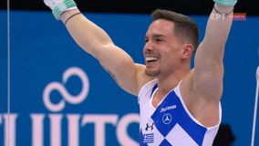 Η συγκίνηση του Πετρούνια μετά το τέλος του προγράμματός του (vid)